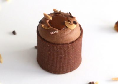 Bouchée au chocolat et noisettes